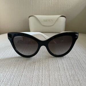Valentino Cat-eye Rockstud women black sunglasses